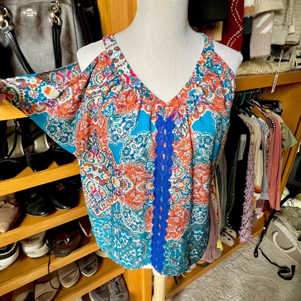 ⭐️BOGO FREE⭐️ COLLECTIVE CONCEPTS NWT Turquoise & Orange Blouse